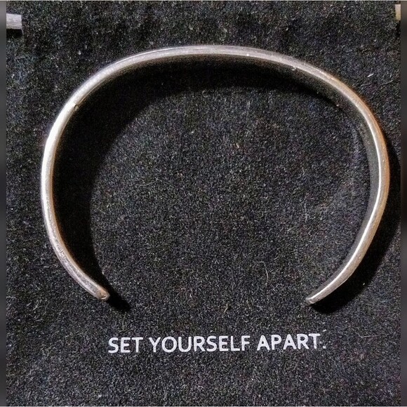 Manssion Silver Cuff, Sterling SilverUptown ll collection - Picture 3 of 6